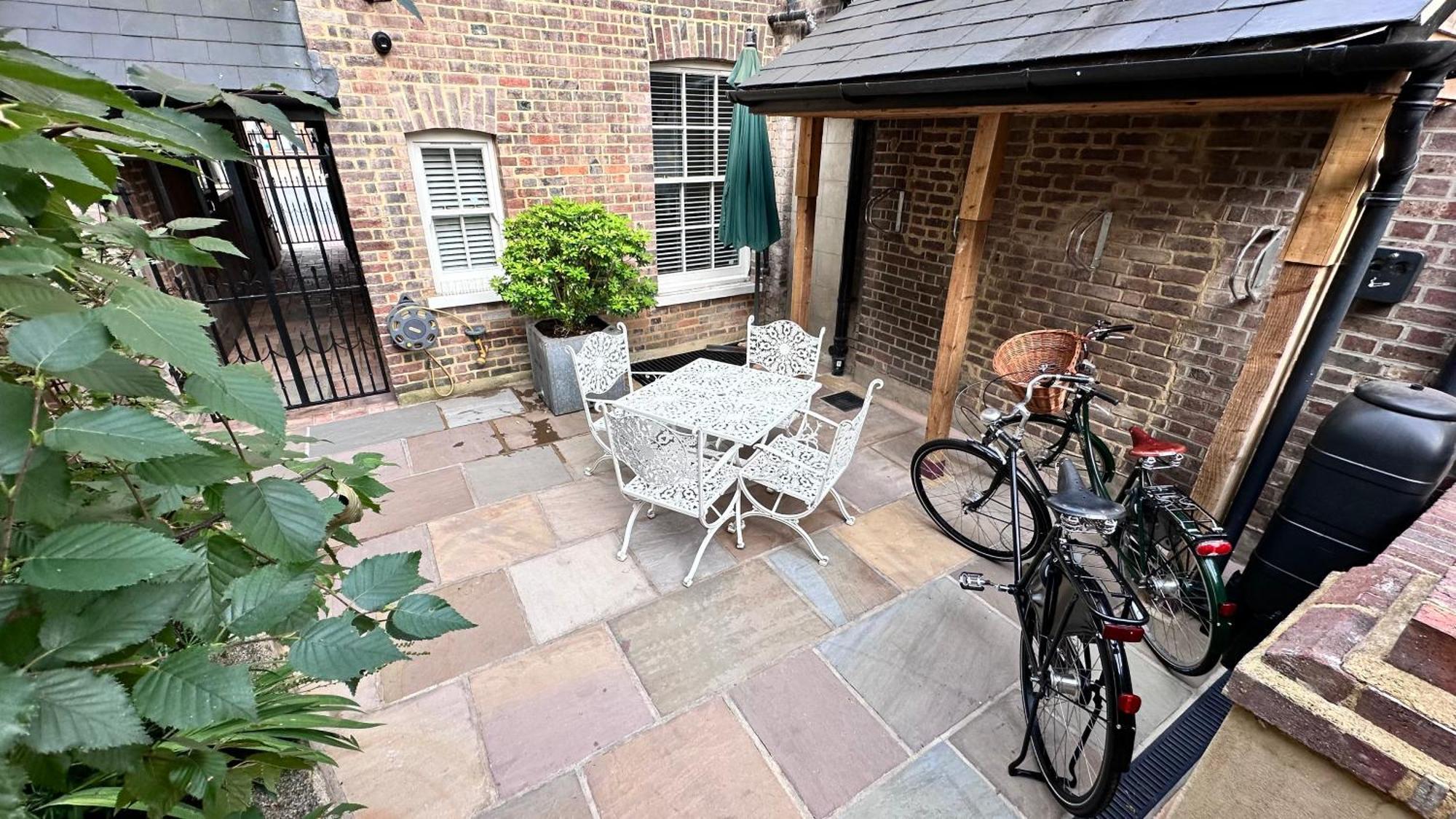 Harper Luxe Serviced Apartments Dunstable Exterior foto