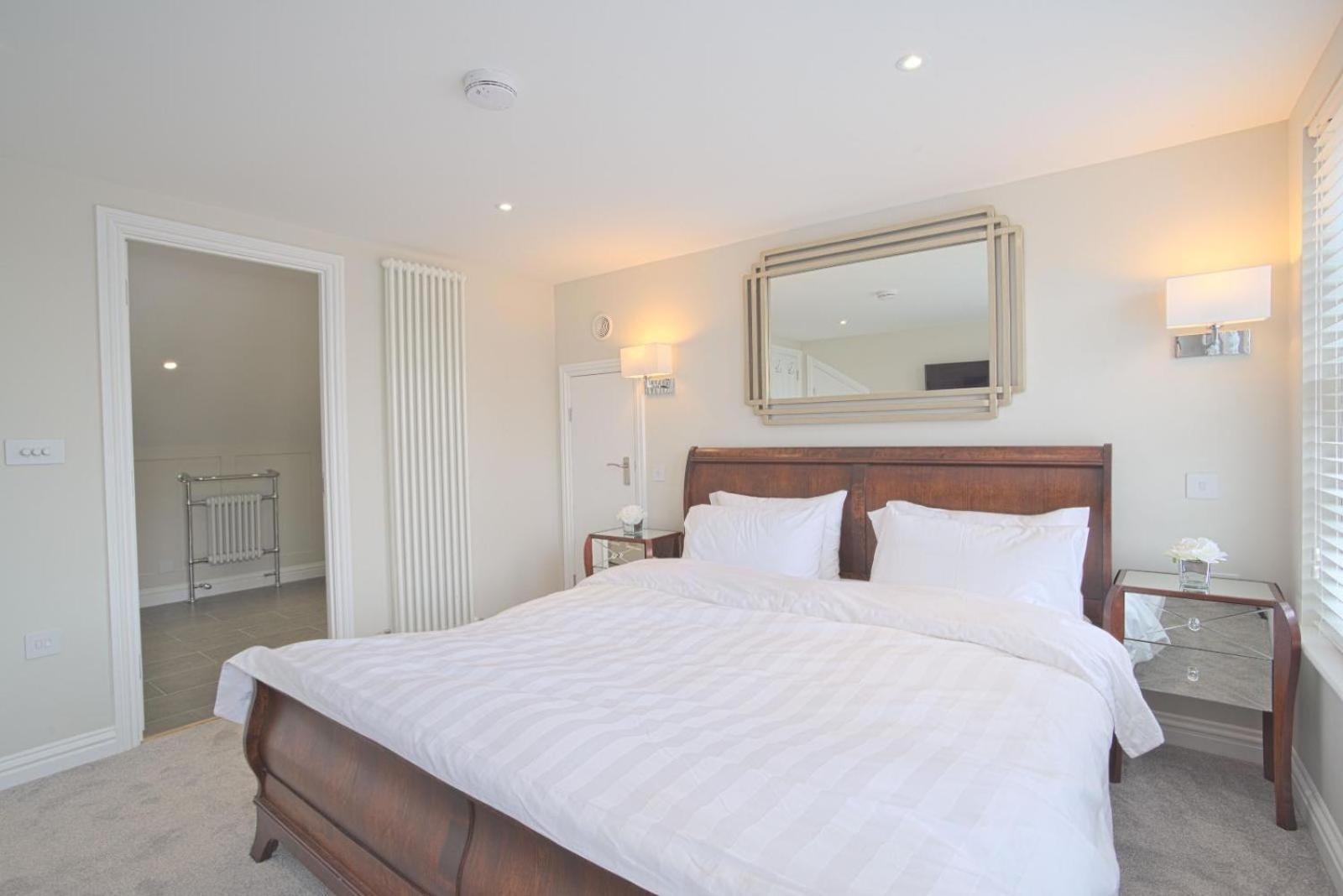 Harper Luxe Serviced Apartments Dunstable Exterior foto
